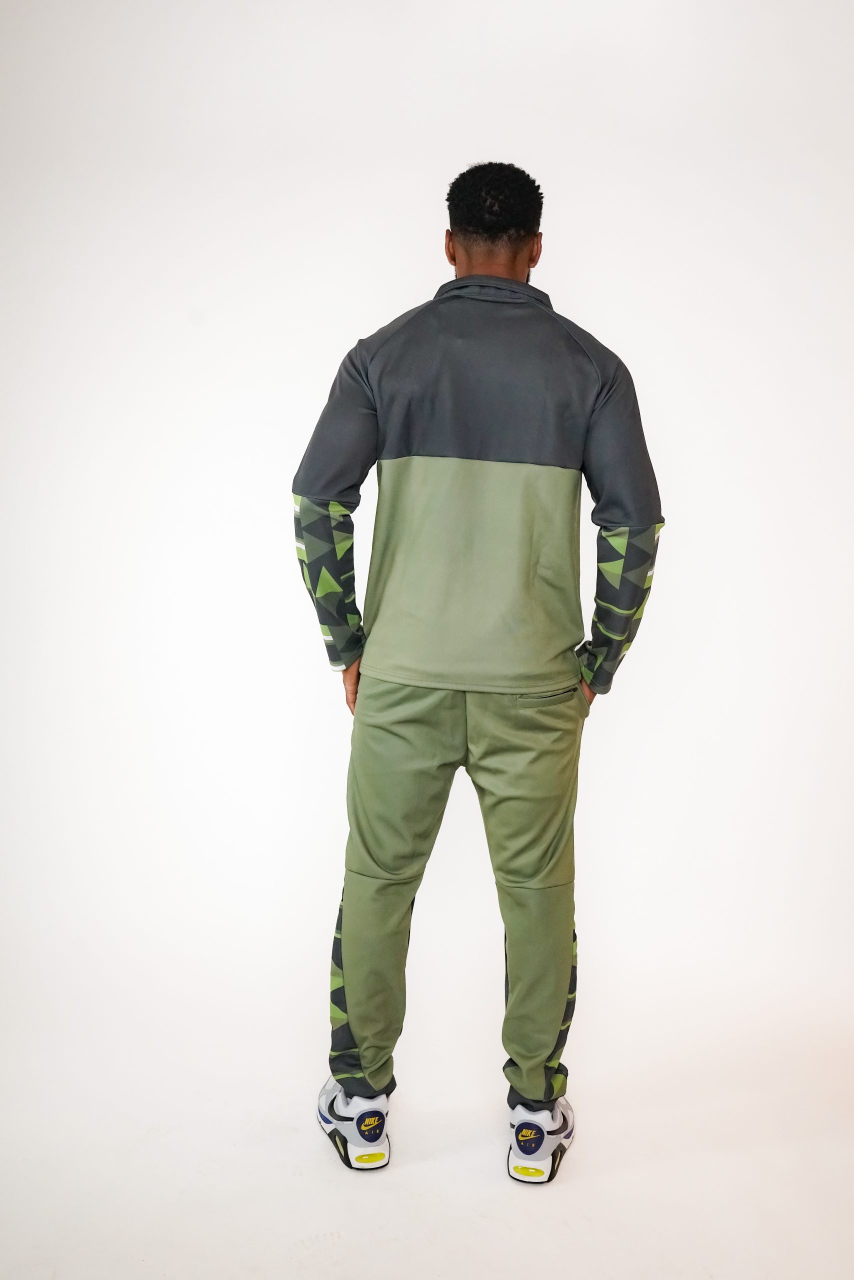 Back view (3)